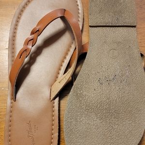 Universal Threads Flip Flop